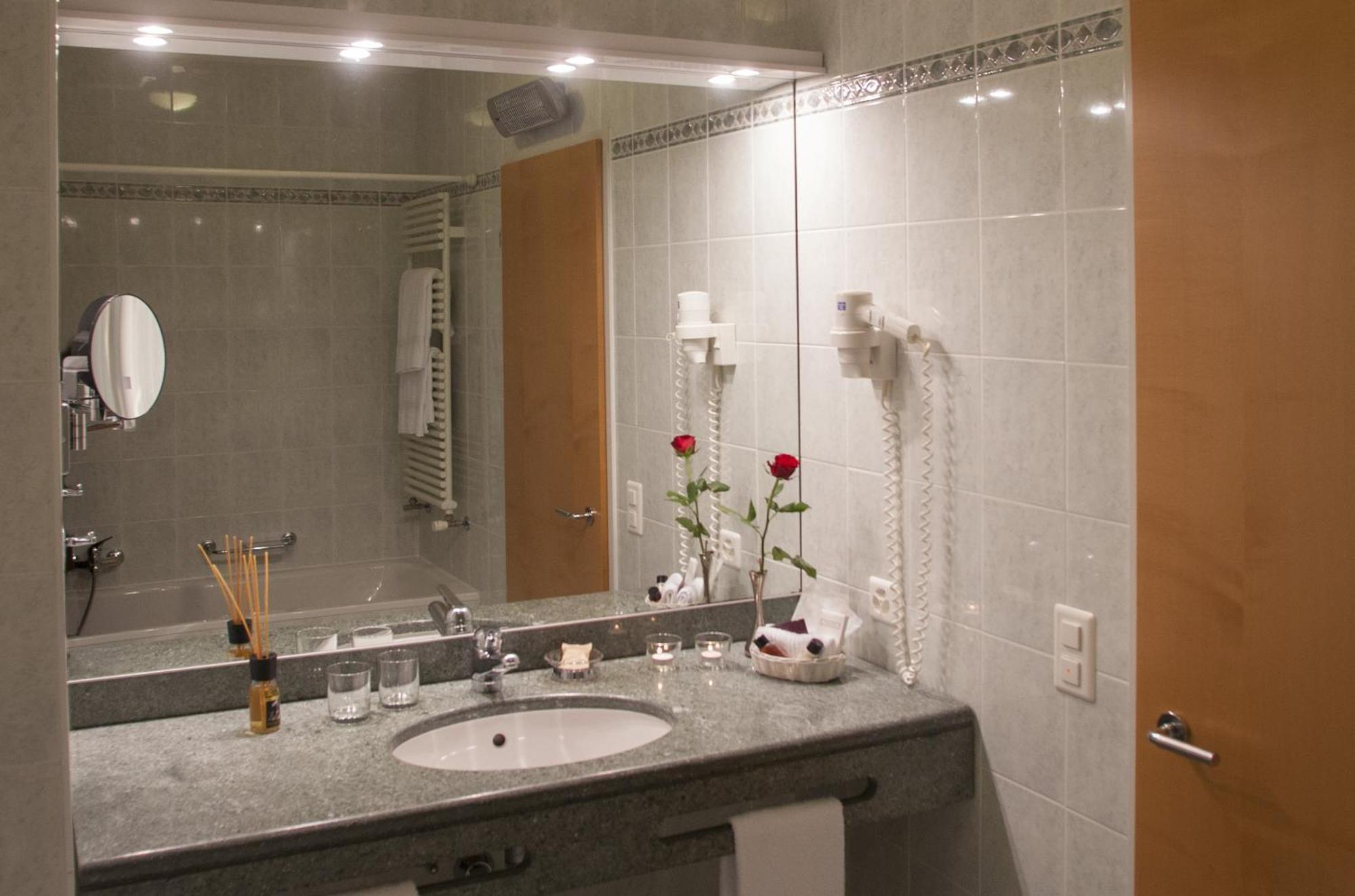 Hotel & Spa Cacciatori Cademario Phòng bức ảnh