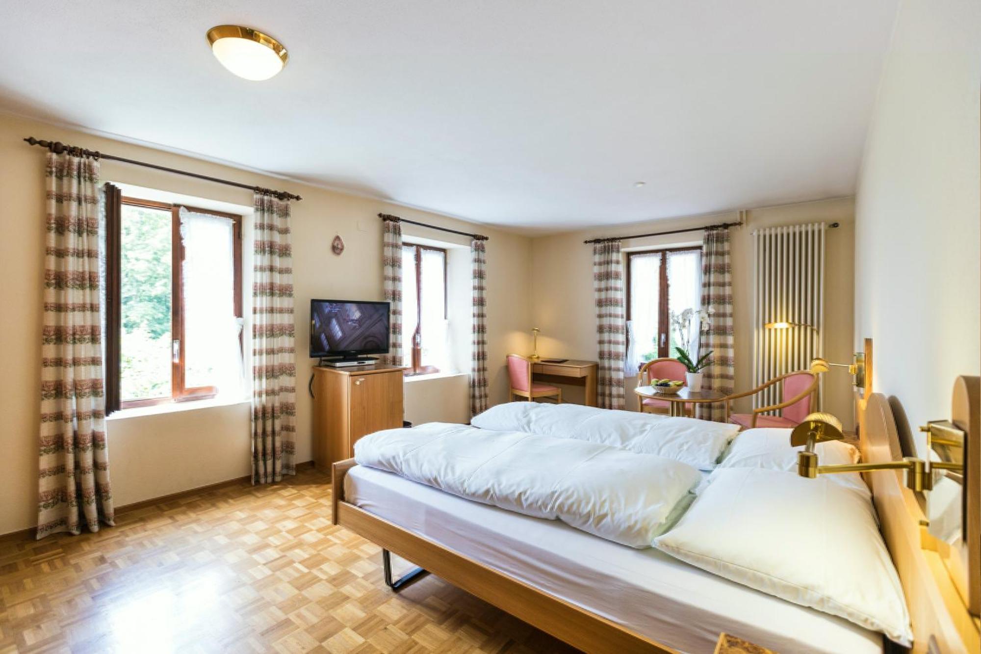 Hotel & Spa Cacciatori Cademario Phòng bức ảnh